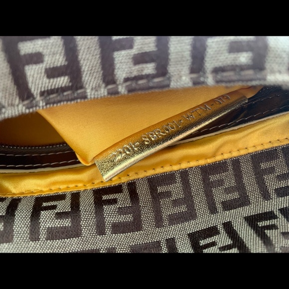 Vintage Fendi Zucca Mama Baguette Shoulder Bag - Picture 9 of 11